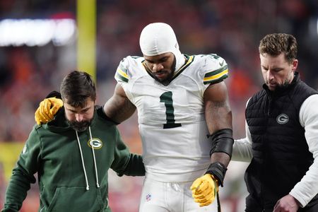 Packers Star Parsons Won’t Return Until Mid-October After ACL Surgery