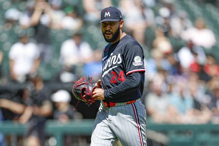 Blue Jays Bring Back Former Prospect Woods Richardson in Cash Deal