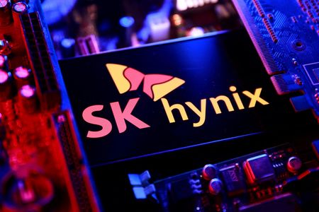 Memory Chip Giant Gets Strong Investor Support for U.S. Stock Exchange Plan