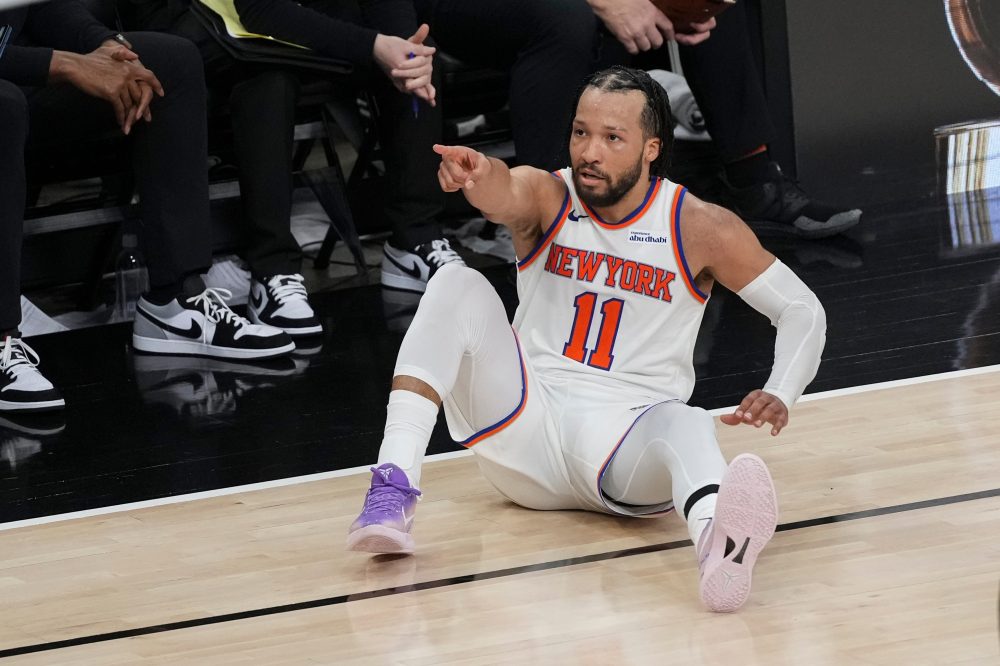 Brunson’s Fourth Quarter Surge Powers Knicks Past Spurs in NBA Finals Opener