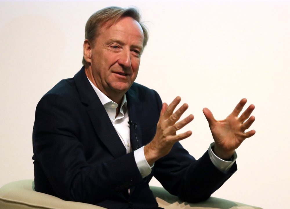 Former British Intelligence Chief Alex Younger Dies at 62