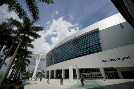 Duke-Michigan Basketball Game Reportedly Moving to Miami Baseball Stadium