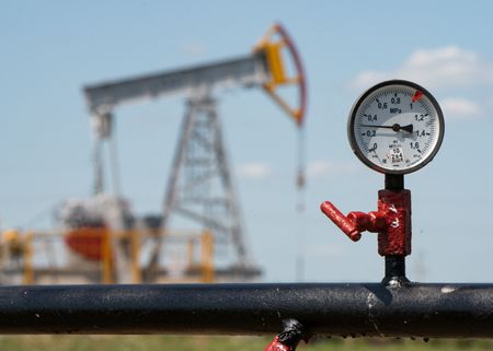 Crude Oil Prices Steady Amid Middle East Conflict Uncertainty