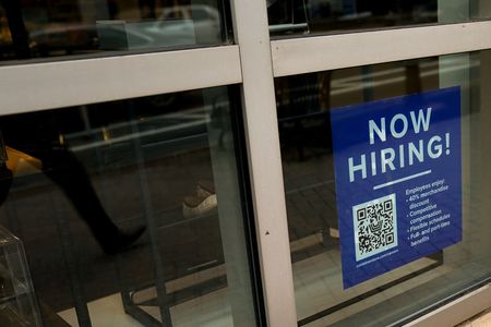 May Jobs Report Shows Continued Growth Despite Economic Uncertainty