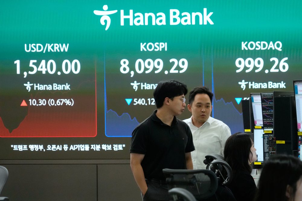 Asian Markets Plummet as AI Chip Stocks Trigger Global Selloff