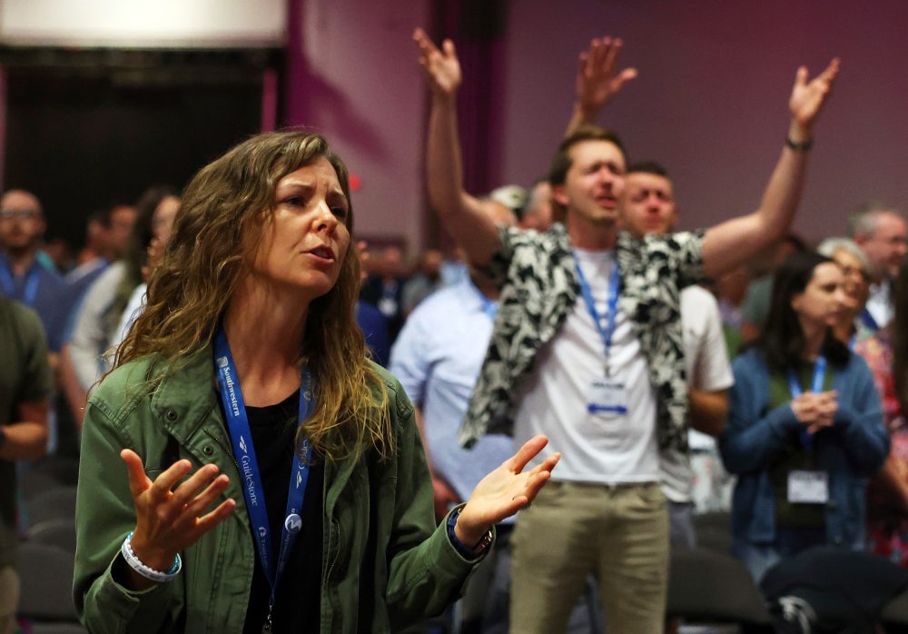 Southern Baptists to Vote Again on Stricter Ban of Women in Pastoral Roles