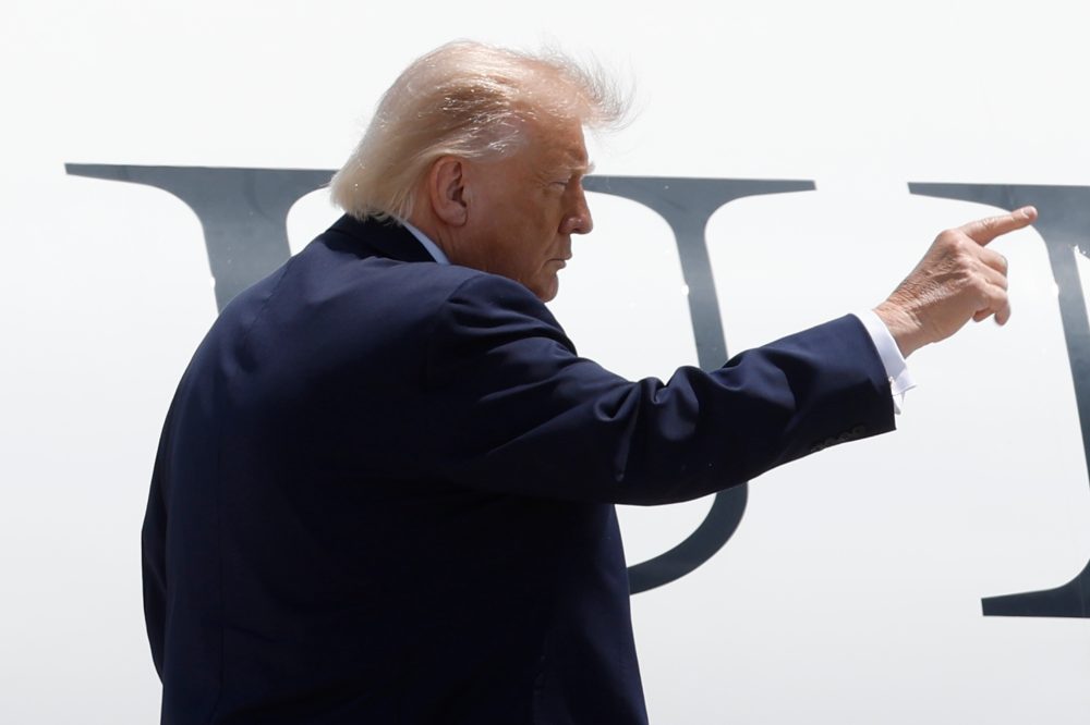 Trump Orders Military to Speed Up AI Use While Protecting Civil Rights