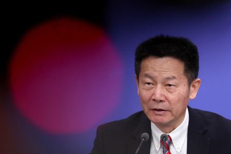 Chinese Securities Chief Calls for Innovation Support, Warns Against Market Hype