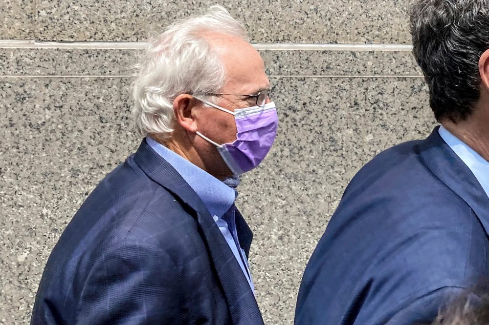 Trump Pardons Ex-Congressman Jailed for Insider Trading Conviction