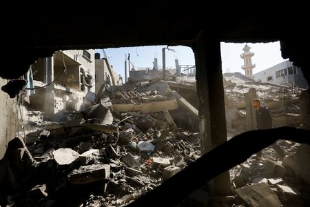 Gaza Airstrike Leaves 7 Dead as Ceasefire Talks Resume in Cairo