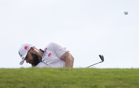 English Golfer Keeps Lead at LIV Golf Spain; Spanish Players Close Behind