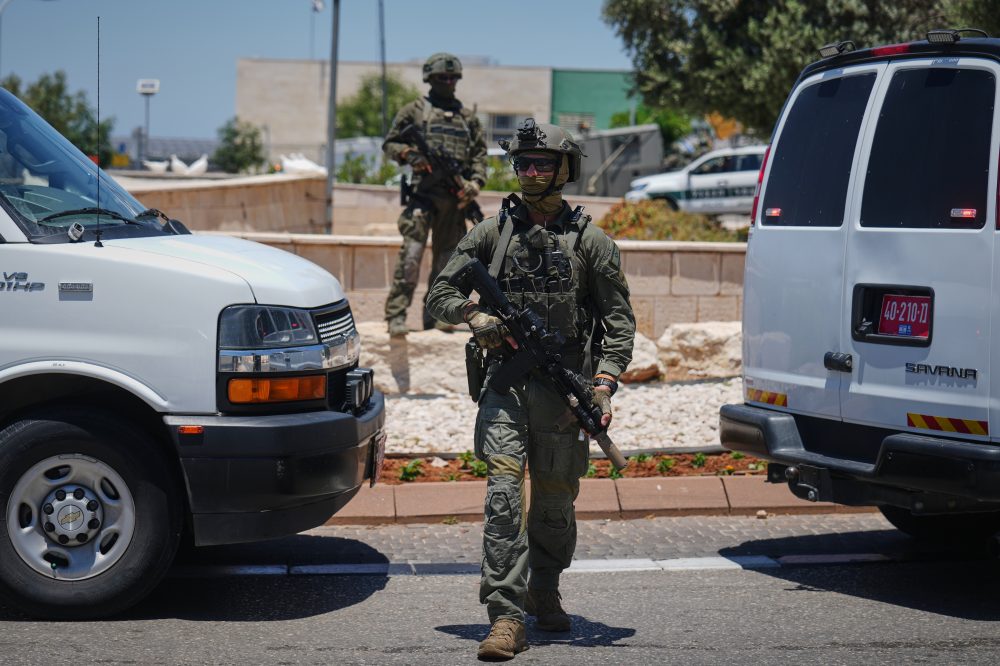 Fatal Shooting Spree Near West Bank Leaves 1 Dead, 5 Injured