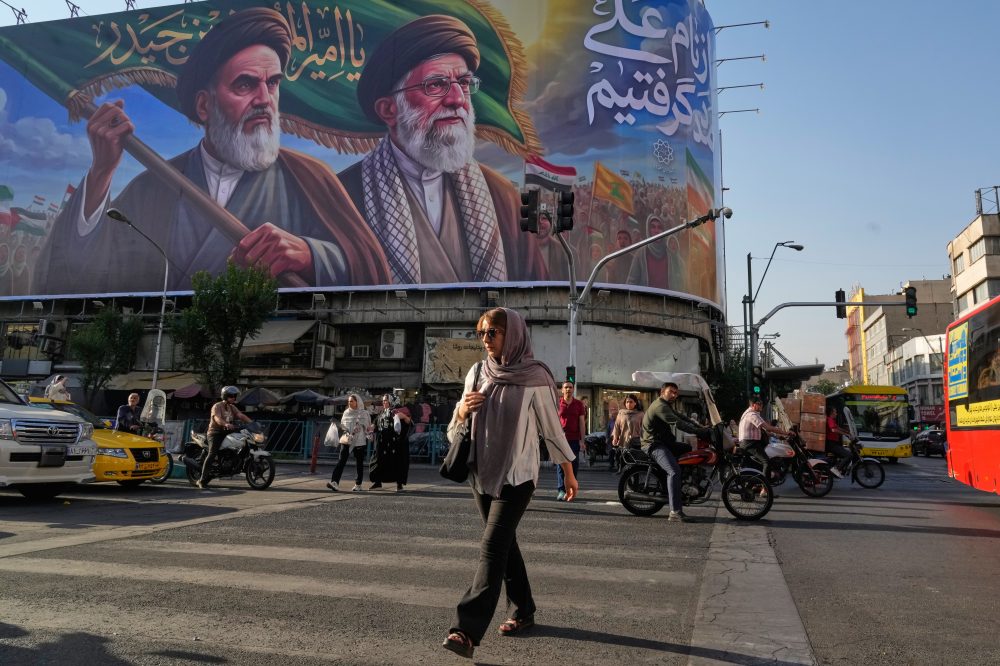 Pakistani Official Visits Iran as US Shoots Down More Drones Over Key Strait