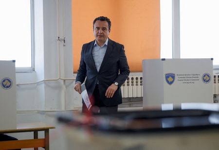 Kurti’s Party Takes Early Lead in Kosovo Parliamentary Elections