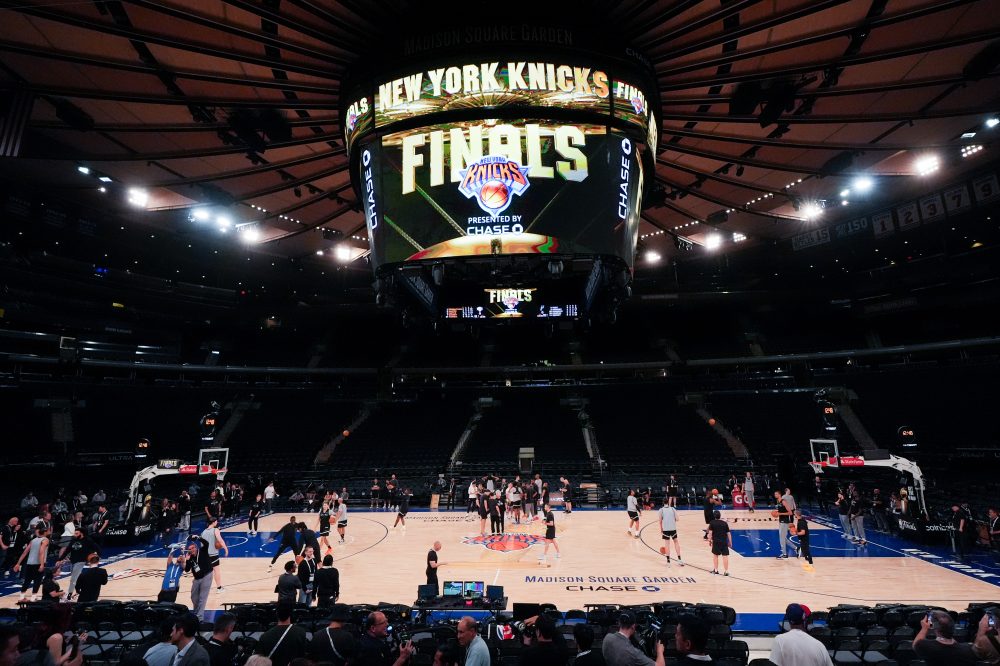 Knicks Bring NBA Finals Back to Madison Square Garden After 25-Year Wait