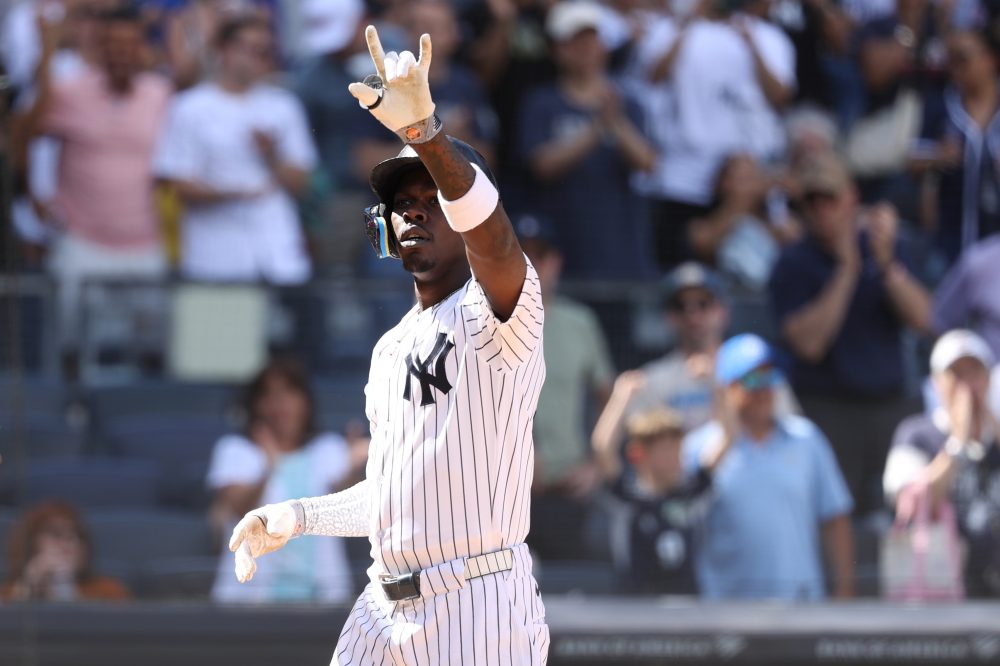 Yankees Player Uses Injured Captain’s Bat for Game-Winning Homer Against Red Sox