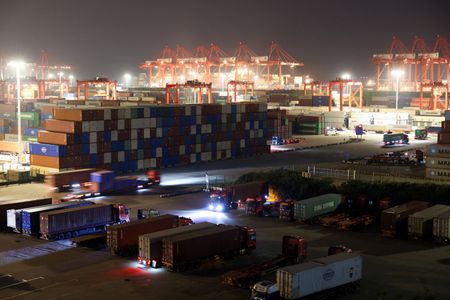 Chinese Export Growth Expected to Accelerate in May Amid Global Chip Demand
