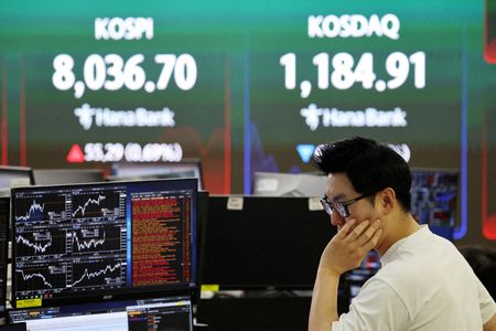 South Korean Retail Investors Face Heavy Losses as Chip Stock Rally Reverses