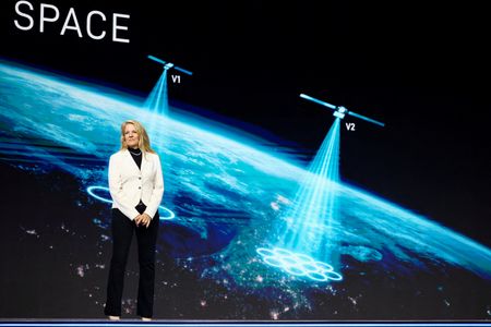 SpaceX President Shotwell: The Executive Behind Musk’s Space Vision