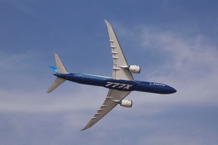 Emirates Optimistic About Boeing 777X Delivery, Engine Dispute Continues