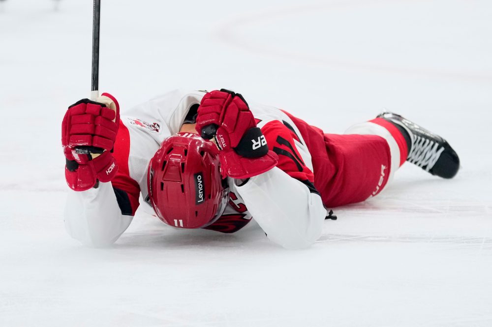 Hurricanes Captain’s Spectacular Goal Ties Stanley Cup Final at 2-2