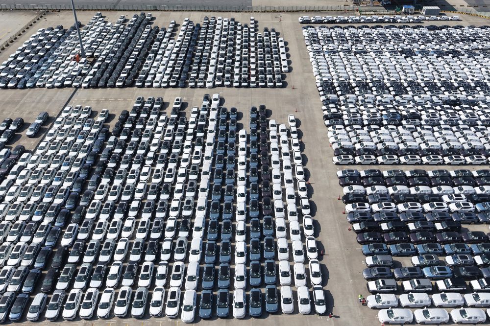 Chinese Vehicle Exports Surge 73% in May Driven by Electric Car Demand