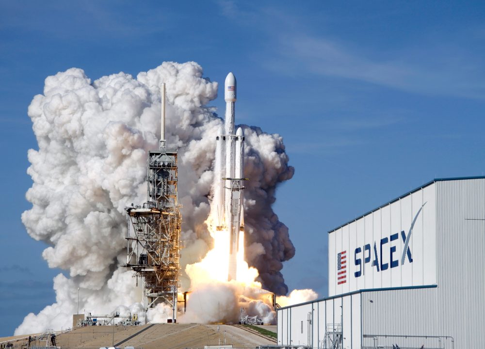 SpaceX Plans to Give Small Investors Major Role in Upcoming IPO Launch