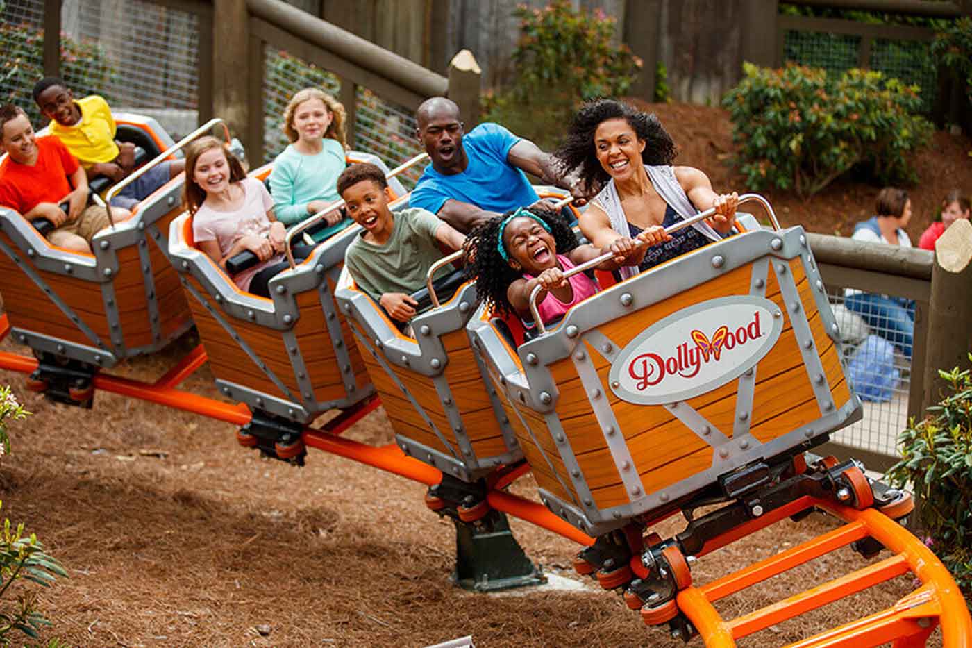 Virginia Farm Bureau Members Get Summer Savings at Dollywood Theme Parks