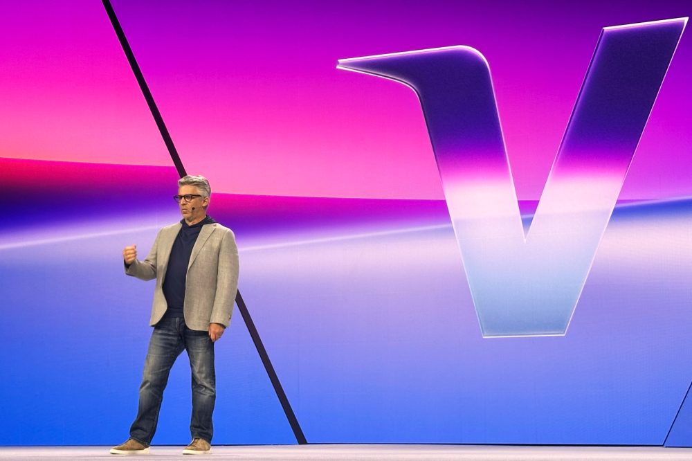 Visa Teams Up with ChatGPT to Let AI Shop and Pay for Users
