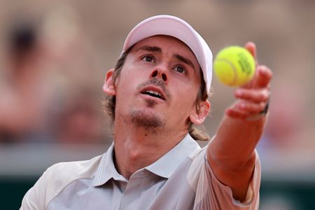 Australian Tennis Star Advances at Netherlands Tournament