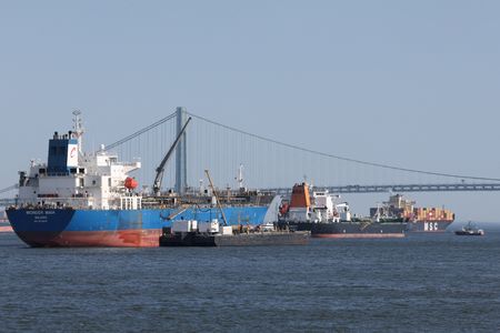 America Takes Crown as World’s Biggest Oil Exporter