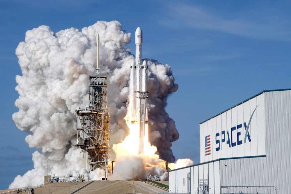 SpaceX Plans Record-Breaking $75 Billion Public Stock Offering