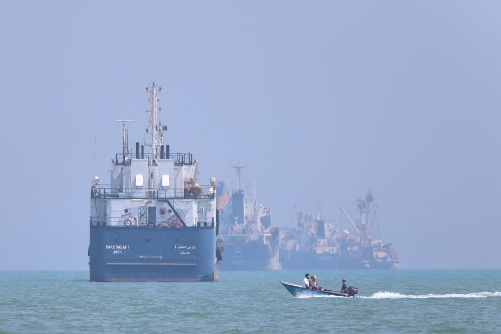 Strategic Iranian Oil Terminal Becomes Flashpoint in Escalating Conflict