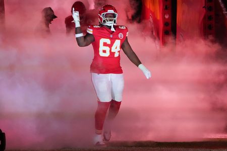 Falcons Trade for Chiefs Offensive Tackle Wanya Morris