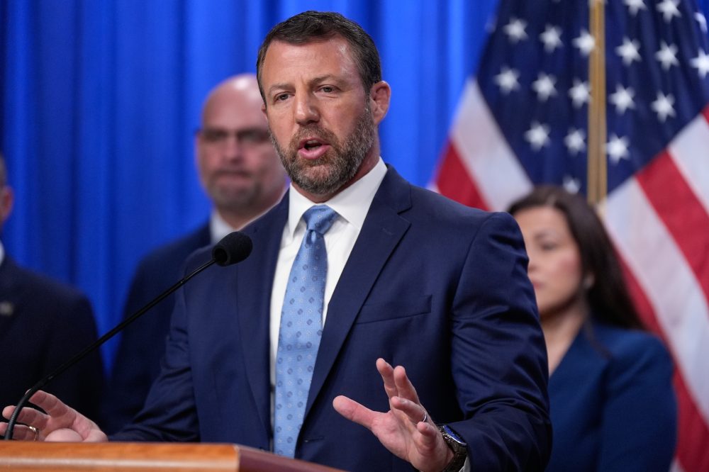 Federal Officials Target Adults Caring for Multiple Migrant Children