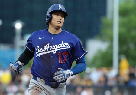 Dodgers Lose Two Players to Injuries During Pittsburgh Game