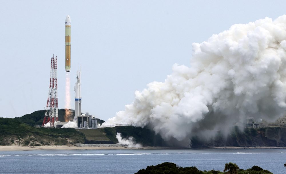 Japan’s H3 Rocket Successfully Returns to Flight with New Budget-Friendly Model