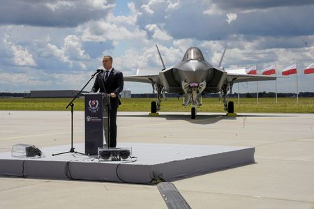 US Announces $4B Military Loan to Poland as F-35 Jets Make First Flight