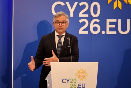 EU Migration Database Crashes on First Day of New Asylum Rules