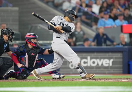 Yankees Outfielder Trent Grisham Injured During Game Against Blue Jays