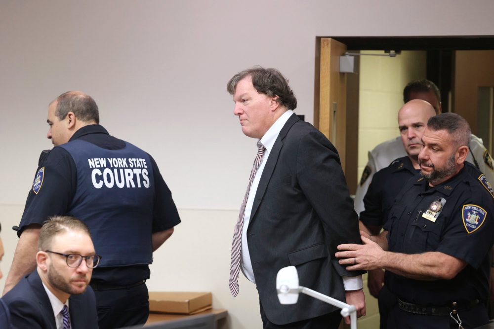 Serial Killer Corresponds with ‘Happy Face Killer’ from NY Jail Cell