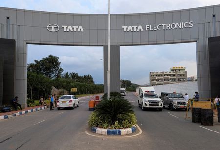 Indian Factory Making iPhone Parts Accused of Contaminating Nearby Farms