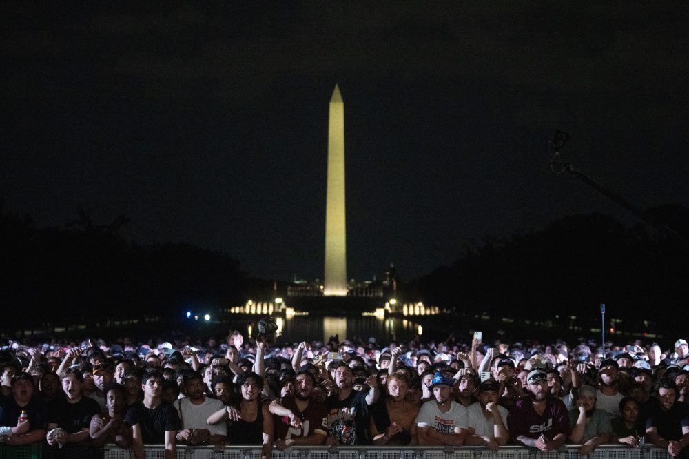 Mixed Martial Arts Fans Flock to Washington for White House UFC Event