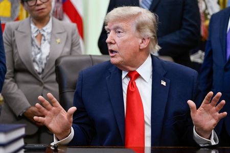 Trump Announces Iran Agreement Set for Sunday Signing