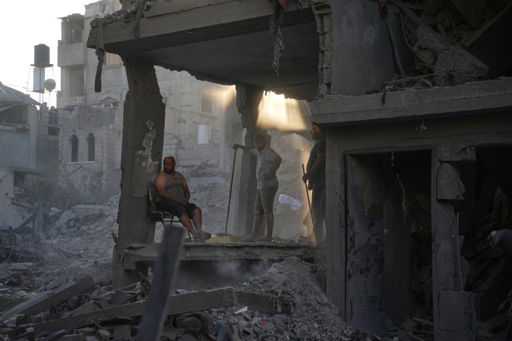 Palestinian Death Toll in Gaza Surpasses 73,000 Amid Stalled Ceasefire