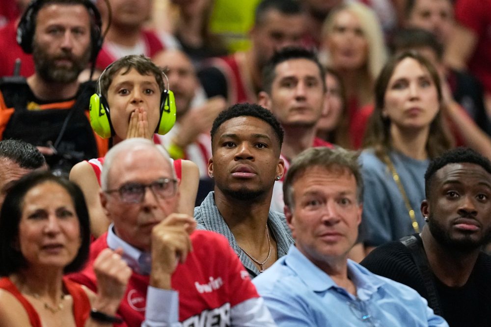 NBA Offseason Kicks Off With Big Questions Surrounding Giannis and LeBron