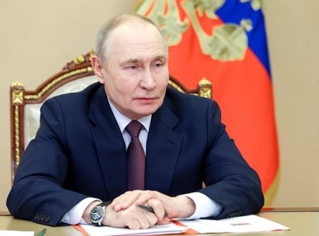 Trump Tells Putin Ending Ukraine War Is Critical in Phone Call