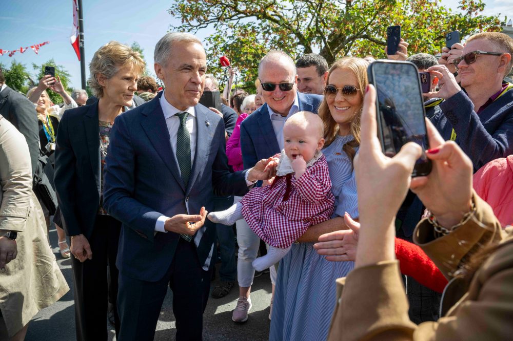 Canadian PM Warns Against AI Overreliance After US Restricts Anthropic Models