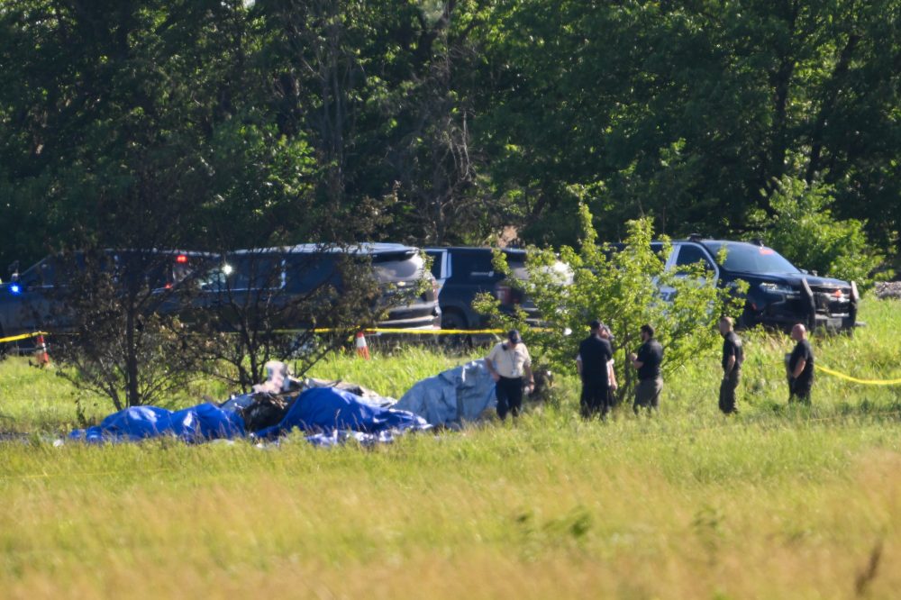 12 Killed in Missouri Plane Crash Moments After Takeoff from Skydiving Airfield