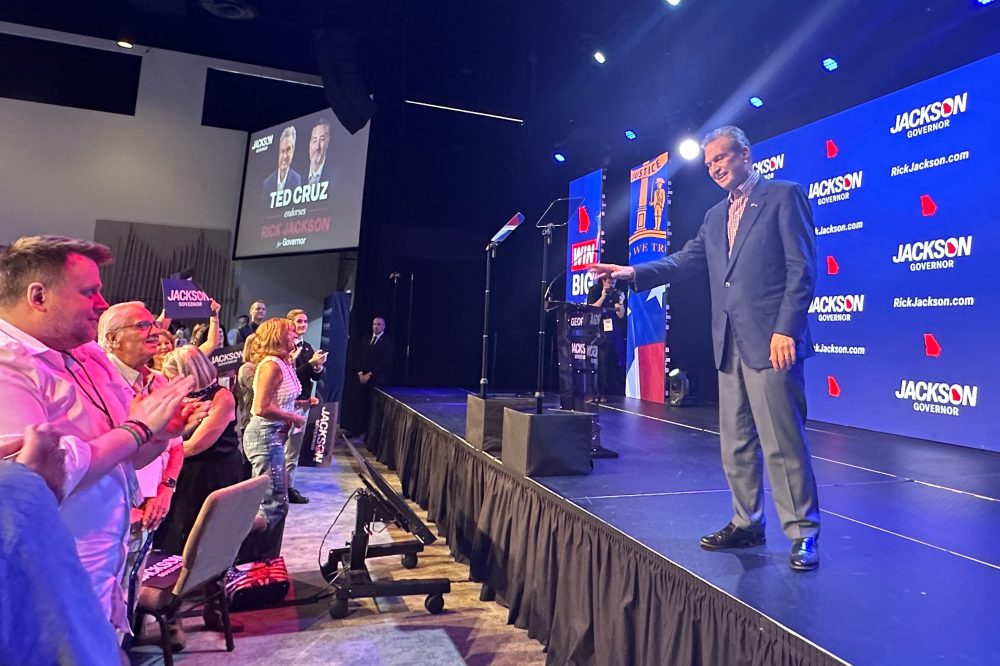 GOP Fractures and Odd Alliances Surface Before Georgia Senate Runoff